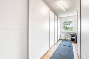 AIGNER - Bezugsfreie 4-Zi.-Wohnung mit durchdachtem Grundriss, West-Balkon und TG-Einzelstellplatz – 81369 München – Vorschaubild 8