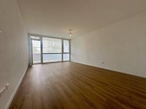 Perfekt für Familie oder WG, Renovierte 3-Zimmer-Wohnung – 93057 Regensburg – Vorschaubild 6