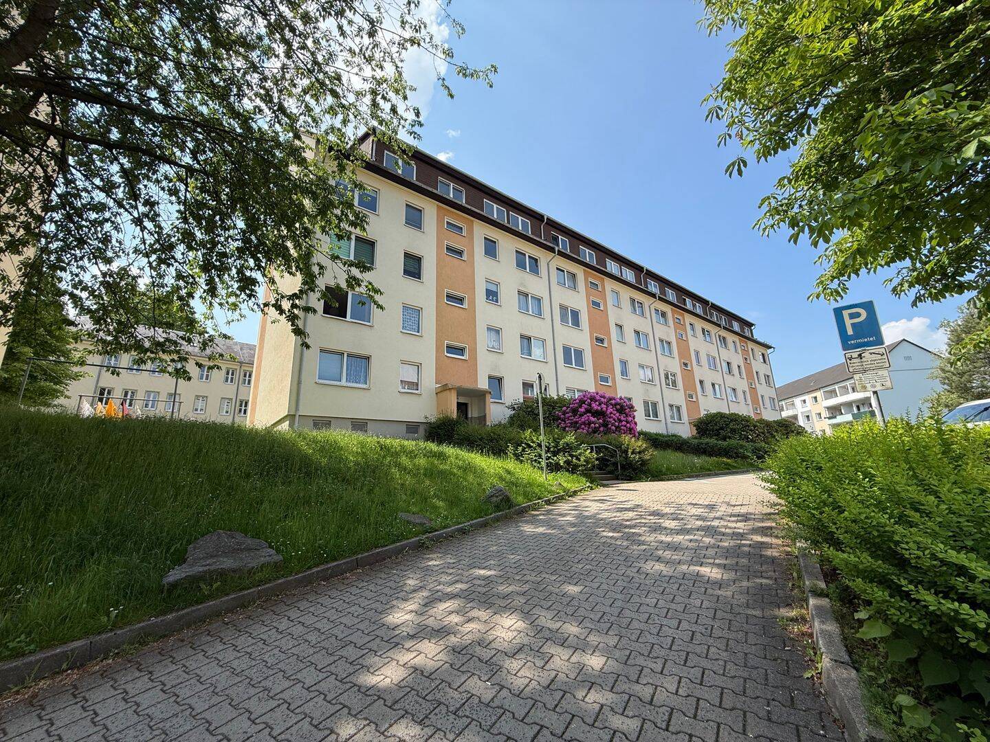 Wohnen im 3.OG - ruhige Lage + Stellplatz ! – Chemnitz – Vorschaubild 4