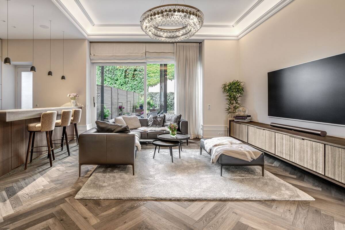 Townhouse-Flair an der Isar. Klasse und Ästhetik PUR. – 80469 München – Bild 1 von 9