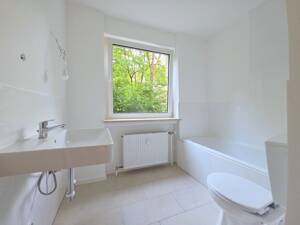 Einziehen und wohlfühlen: helle 3-Zimmer Wohnung mit zwei Balkonen - frisch renoviert! – 81737 München – Vorschaubild 3