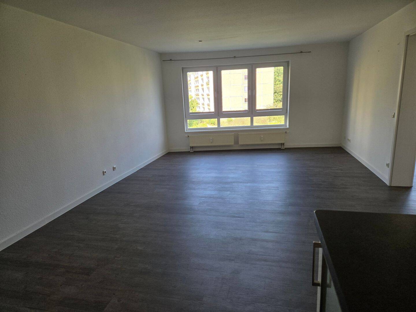 Sehr exklusive, Lichtdurchflutete Zwei-Zimmer-Wohnung. – Potsdam – Vorschaubild 2