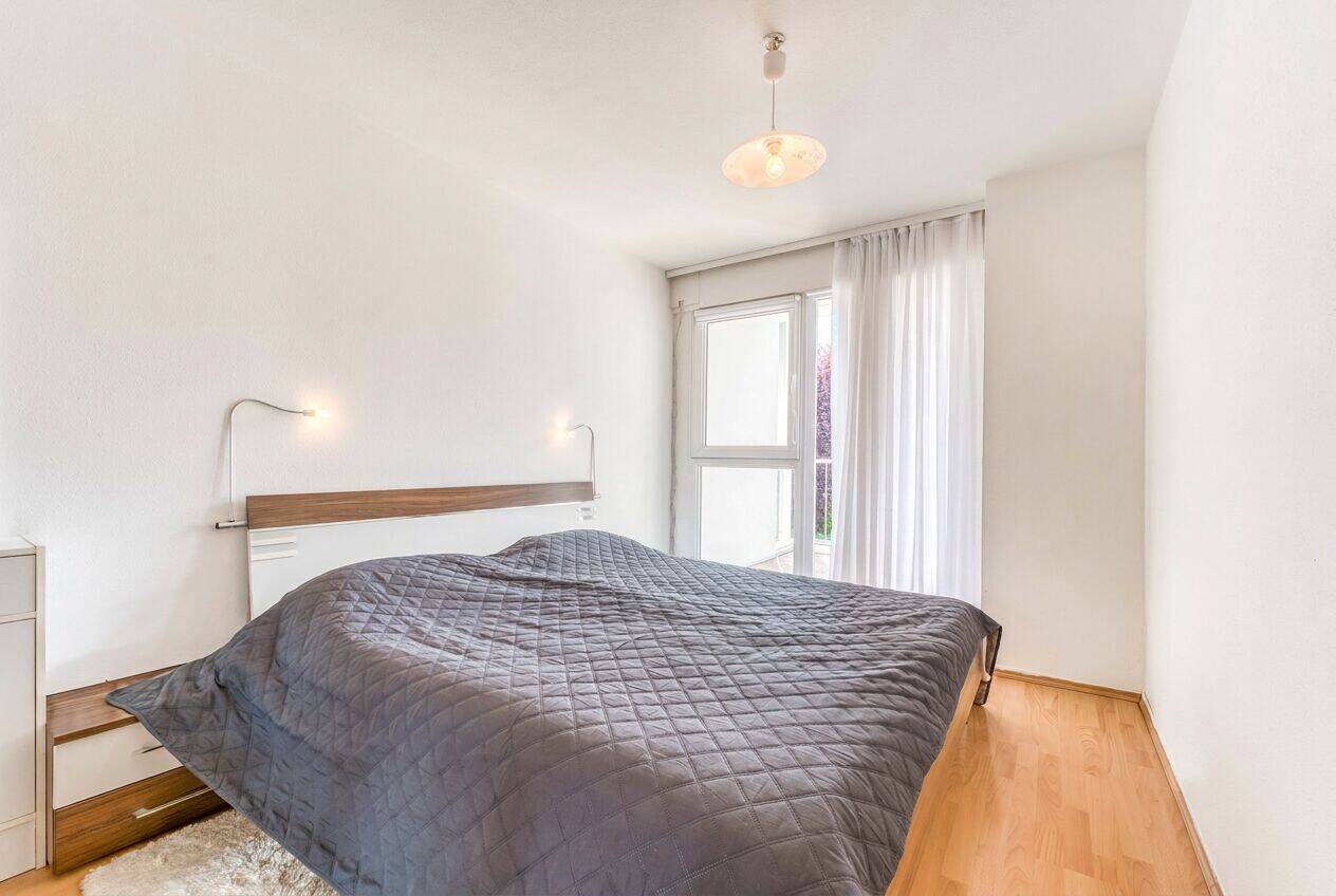 Einziehen & Wohlfühlen: Hochwertig modernisiertes Reiheneckhaus in ruhiger Lage – Augsburg – Vorschaubild 4