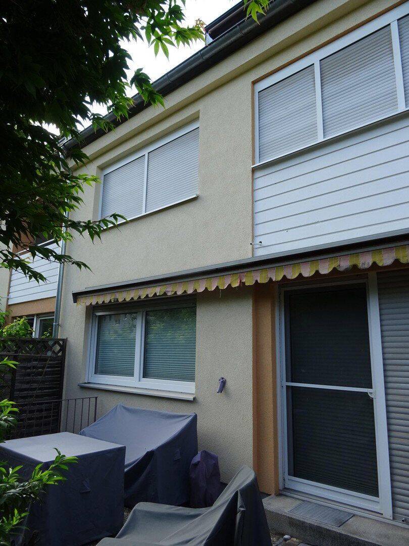 TOP LAGE LAUFAMHOLZ: LAUFEND UND UMFANGREICH MODERNISIERTES -- 6-ZIMMER-RMH MIT EINZELGARAGE. – Nürnberg – Vorschaubild 3