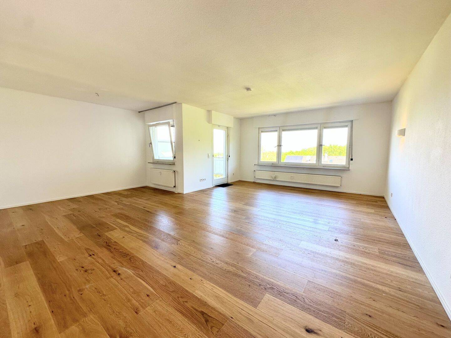 Gepflegtes Freistehendes Einfamilienhaus mit Anliegerwohnung, Gartenidylle, Terrasse und Garage – Solingen – Vorschaubild 8