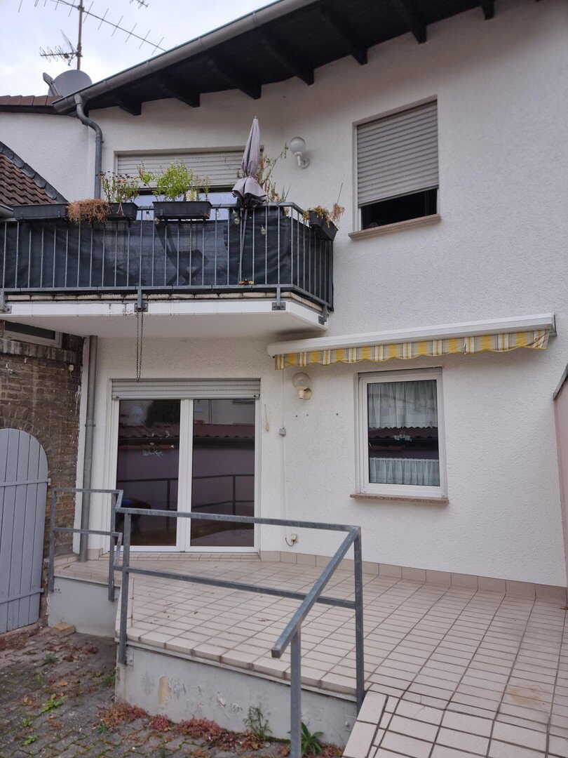 Haus mit 2 separaten Wohnungen