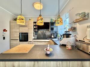 Modernes Familienhaus (2021) 186 m² | Pool | Heimkino | 3 Bäder Nähe Adlershof & BER – 12524 Berlin – Vorschaubild 7