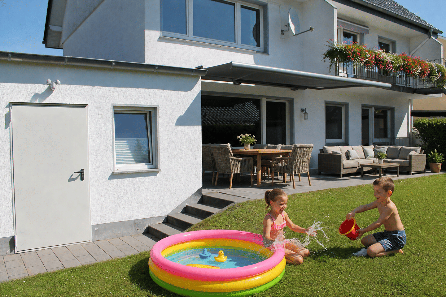 ***Ihr neues ZUHAUSE oder als attraktive KAPITALANLAGE *** 2-3-Familienhaus zu verkaufen