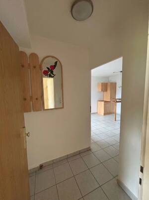 Frisch renovierte 3-Zimmer-Dachgeschosswohnung – in zentraler Lage von St. Ingbert-Rohrbach – 66386 Sankt Ingbert – Vorschaubild 3