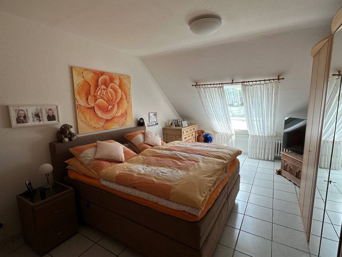 Freundliche Wohnung mit Loggia in ruhiger zentrale Lage – 46045 Oberhausen – Bild 1 von 8