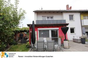 Gepflegtes Reiheneckhaus in Schwaig mit ausgebautem Studio inkl. Garage u.v.m.