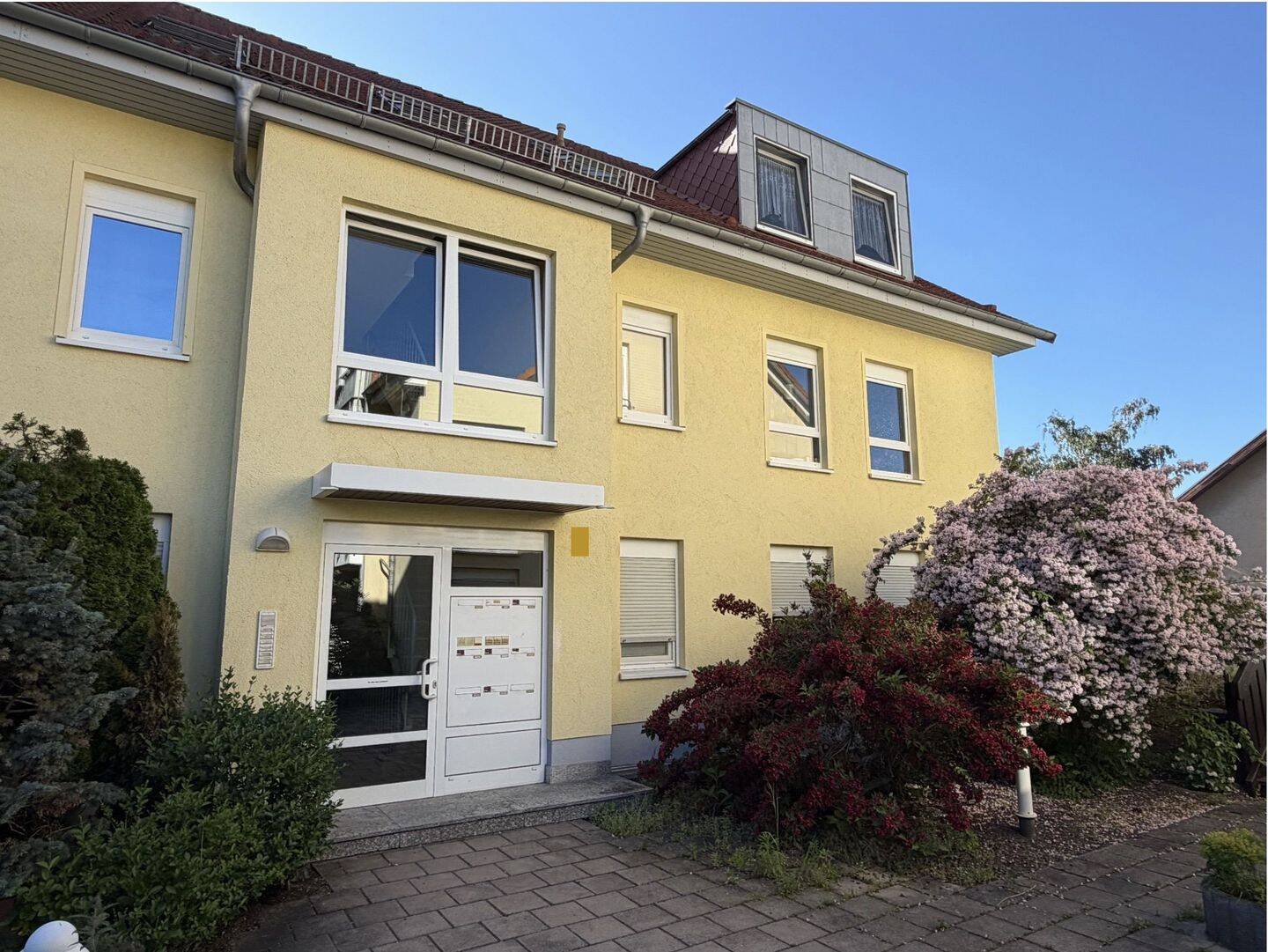 SCHÖNE 3-RAUM-WOHNUNG IN ERFURT – Erfurt – Vorschaubild 2
