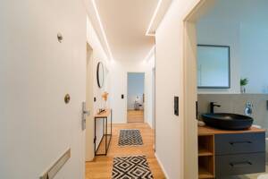 Erstbezug nach hochwertiger Sanierung - moderne 3-Zimmer-Wohnung mit Südbalkon – 30455 Hannover – Vorschaubild 2