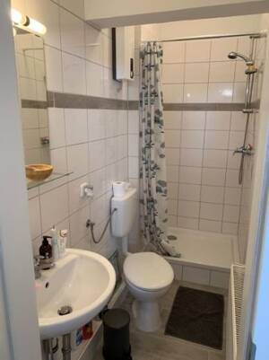 Gemütliche 2 Raum Wohnung mit Einbauküche, Balkon, Waschkeller – 99086 Erfurt – Vorschaubild 6