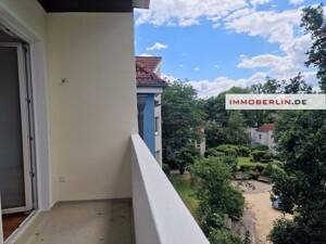 IMMOBERLIN.DE - Geschmackvoll modernisierte Wohnung mit ruhiger Südwestloggia – 13593 Berlin – Vorschaubild 3