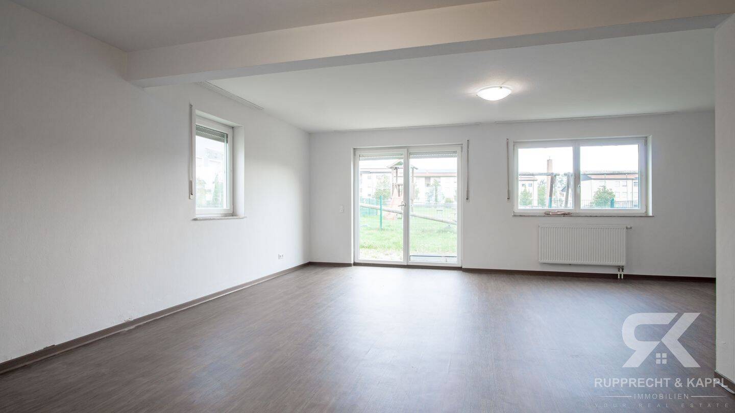 Moderne und renovierte Doppelhaushälfte mit 5 Schlafzimmern, Garage und 2 Bäder in Vilseck – Vilseck – Vorschaubild 7