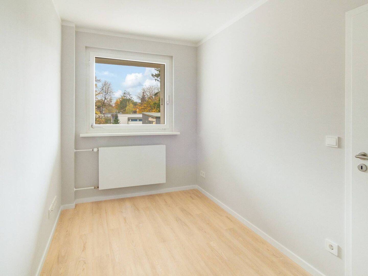Modernisierte 2-Zimmer-Wohnung mit BALKON und EBK in Berlin-Lichterfelde – Berlin – Vorschaubild 5