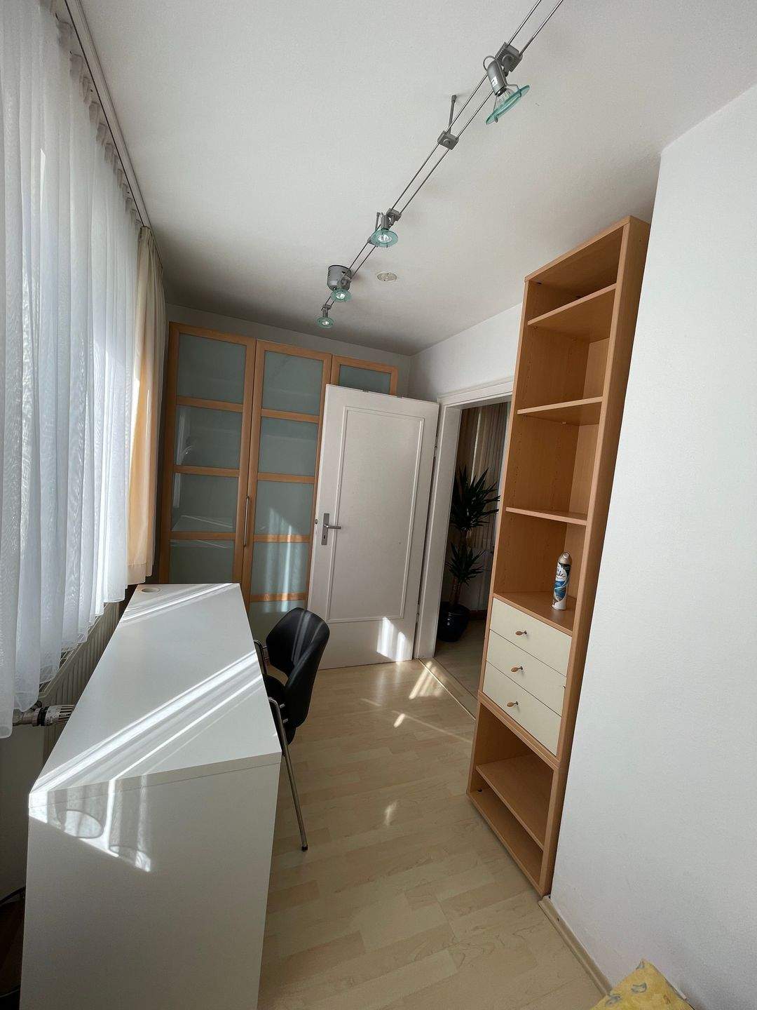 Zentrales und häusliches Apartment in Augsburg – Augsburg – Vorschaubild 6