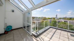 Exklusive Dachgeschosswohnung mit Penthouse-Flair und Panorama-Glasfront // Licht, Weite und Dachterrasse auf besonderem Niveau – 74321 Bietigheim-Bissingen – Vorschaubild 9