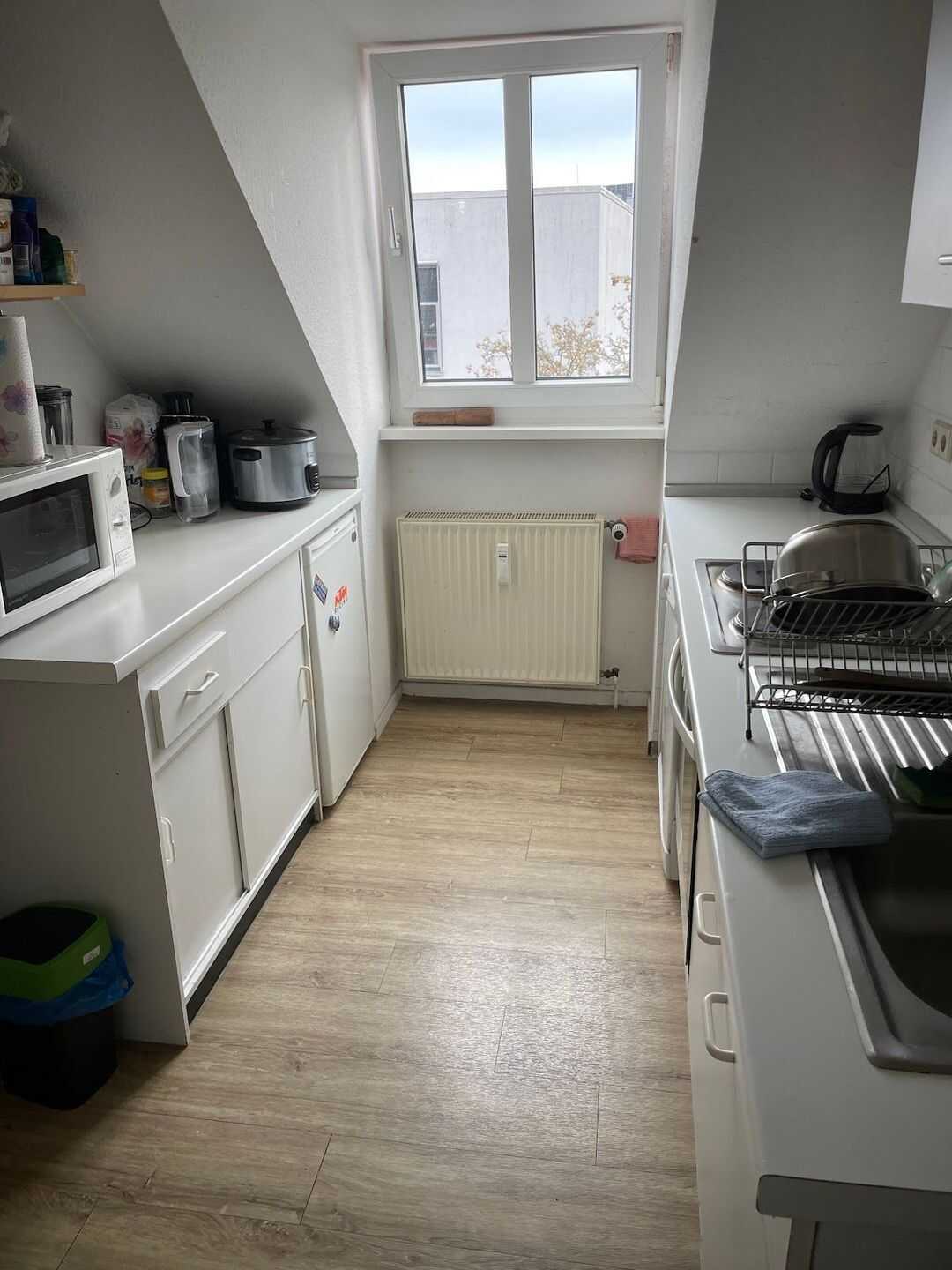 Zimmer innerhalb einer 2er-WG // DG rechts – Wolfsburg – Vorschaubild 3