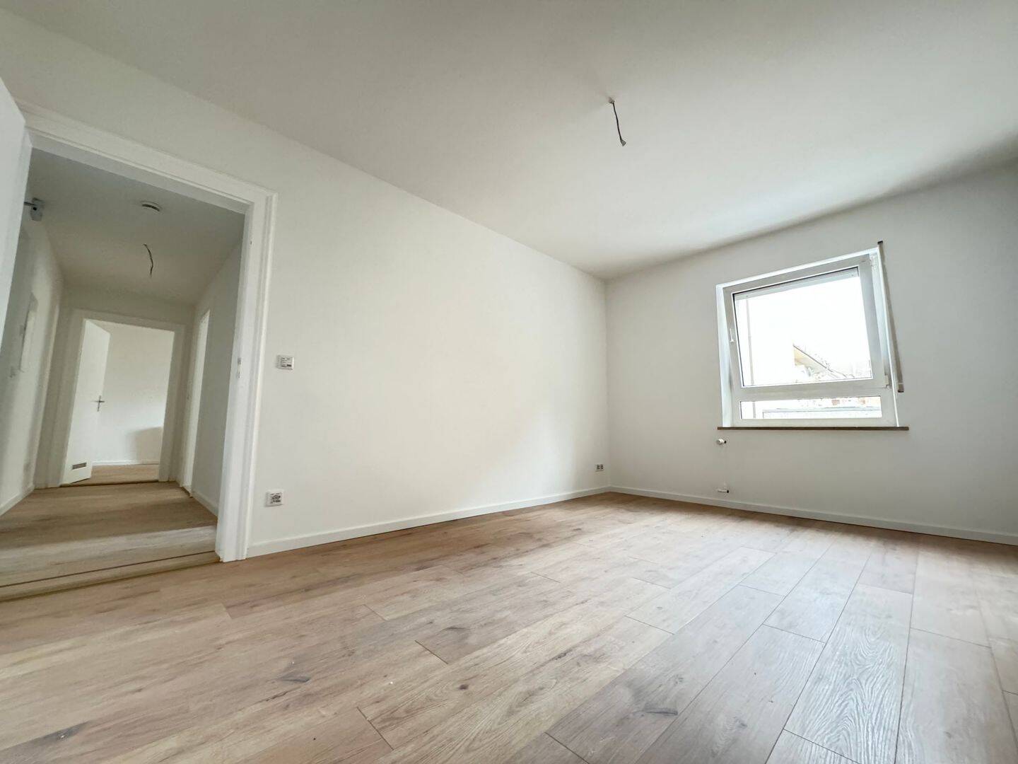 2-Zimmer-Wohnung mit Einbauküche in Nürnberg-Bulmannstraße – Nürnberg – Vorschaubild 2