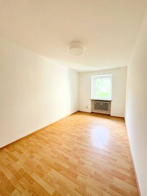 Immobilien Schneider - München-Lehel - Attraktive 3 Zimmer-Wohnung in zentraler Lage – 80538 München – Vorschaubild 4
