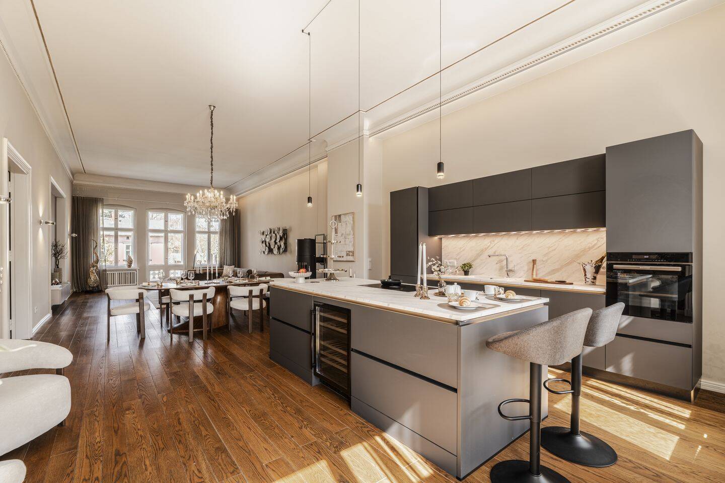 Prestigious old apartment in the Nauen suburb - historical elegance meets modernity – Potsdam – Vorschaubild 3