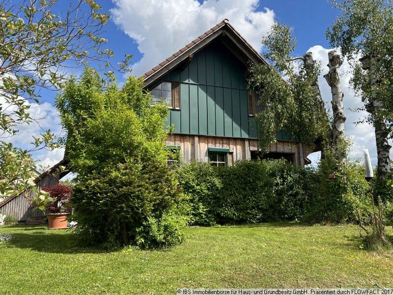 Hjertelig vellkommen: Skandinavisches Holzhaus mit Wohnfühlcharakter in guter Lage – Schrozberg – Vorschaubild 2