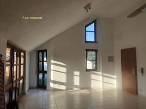 Elegante Dachgeschosswohnung mit erstklassiger Ausstattung für anspruchsvolle Wohnansprüche. – 81479 München – Vorschaubild 2