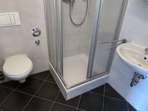 Business-Wohnen - Neu und sehr geschmackvoll möbliertes 1 Zimmer-Appartement im 8. OG mit Aufzug, Außenstellplatz oder TG-Stellplatz optional – 90762 Fürth – Vorschaubild 9