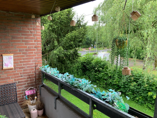 Top moderne und voll renovierte 2-Zimmer-Balkonwohnung in schöner Lage von Krefeld – Krefeld – Vorschaubild 3