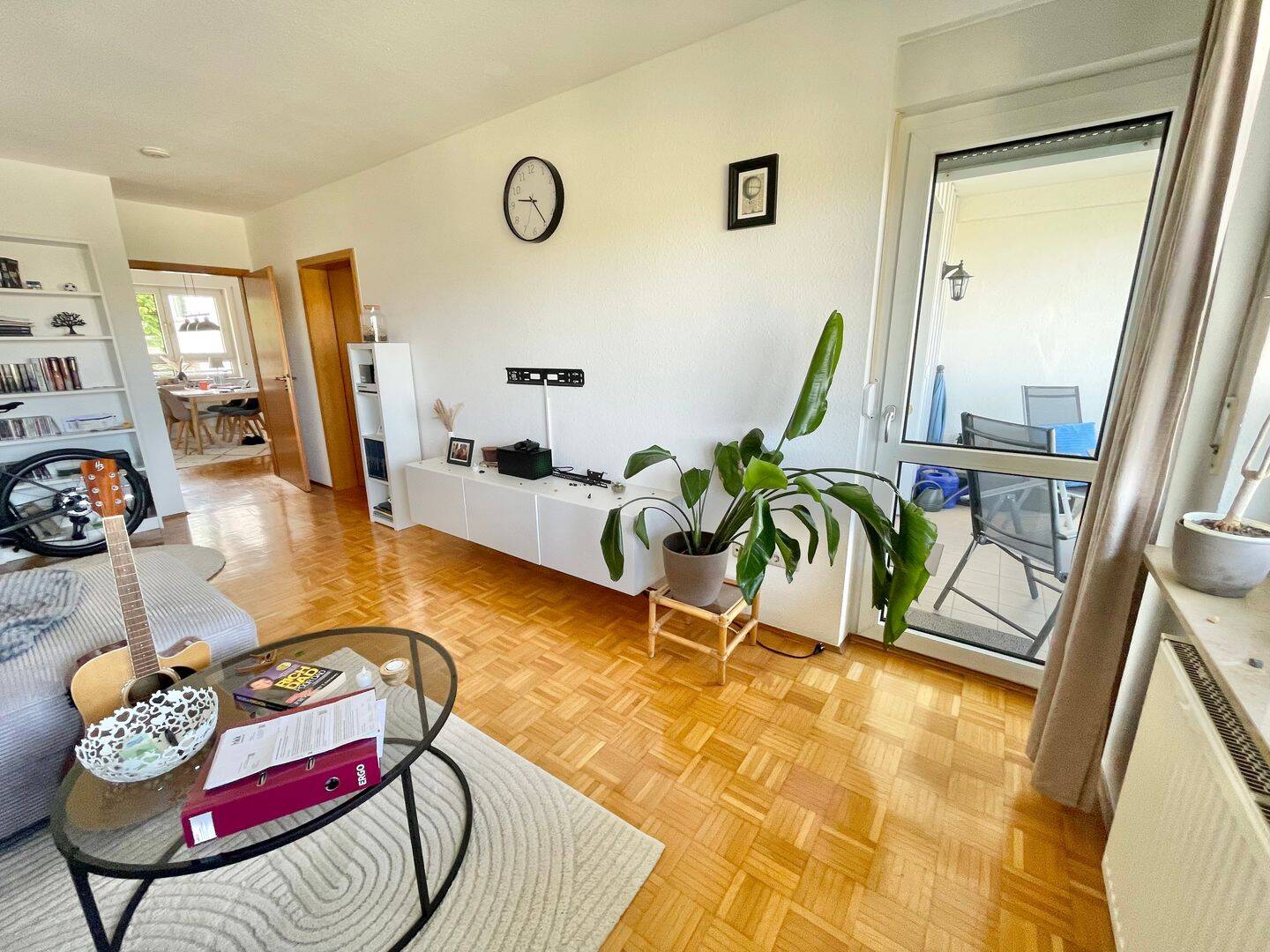 Gut geschnittene 2,5-Zimmer-Wohnung mit Balkon, TG-Stellplatz in zentraler Lage von Lindleinsmühle – Würzburg – Vorschaubild 3