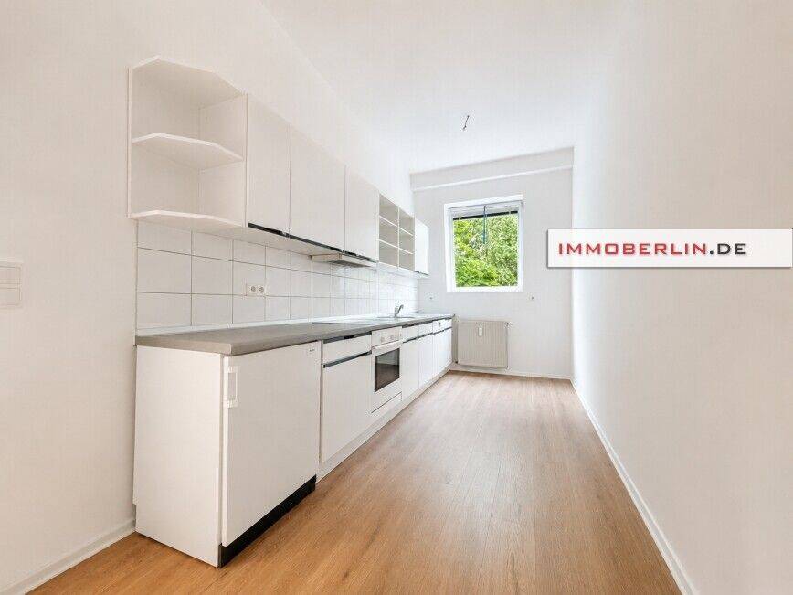 IMMOBERLIN.DE - Frisch sanierte Dachgeschosswohnung mit Sonnenterrasse in gefragter Steglitzer Lage – Berlin – Vorschaubild 4