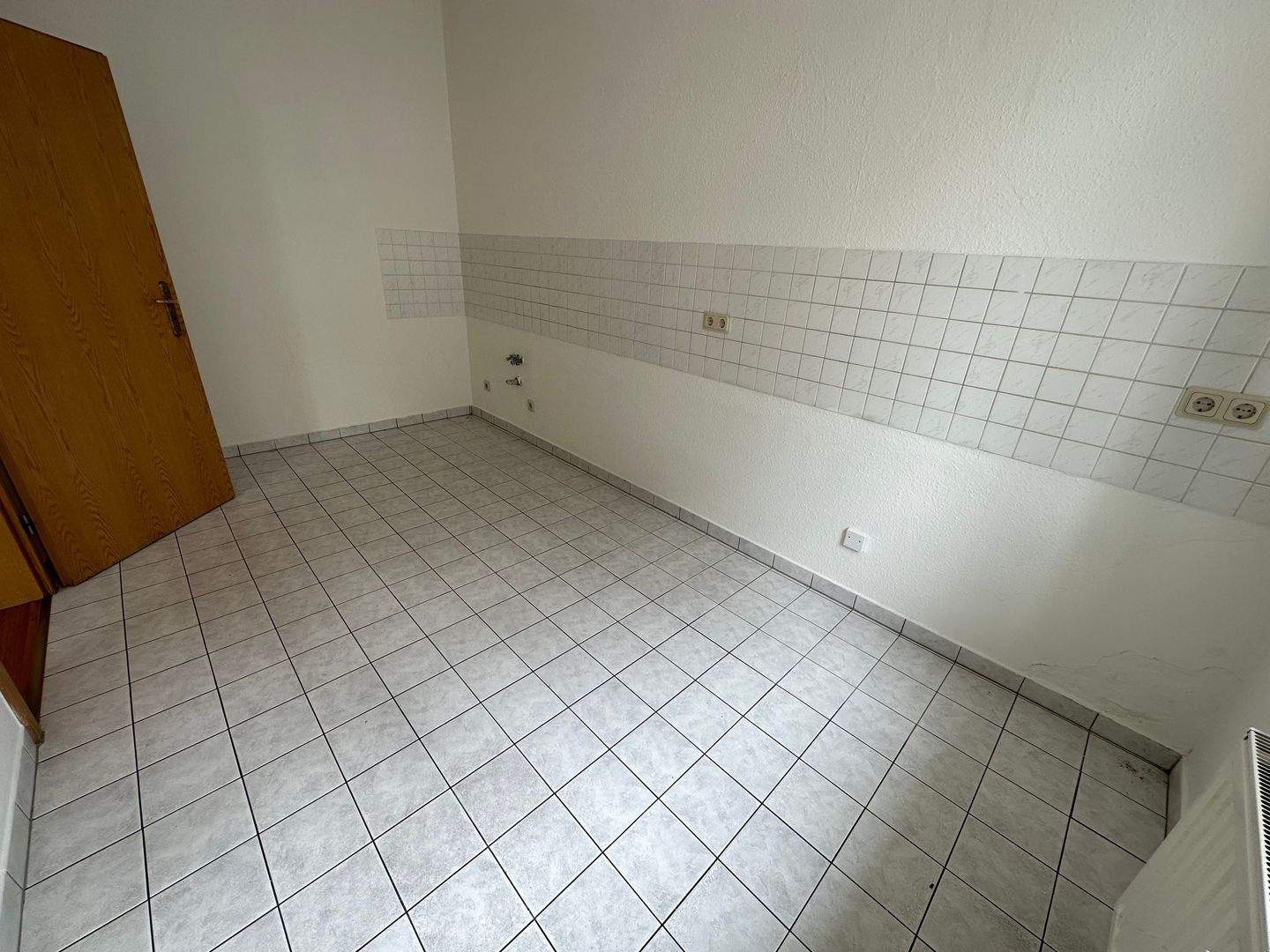 Frei ab 1.4.26 - Balkon / in Küchwaldnähe ! EBK Abkauf mögl. – Chemnitz – Vorschaubild 4