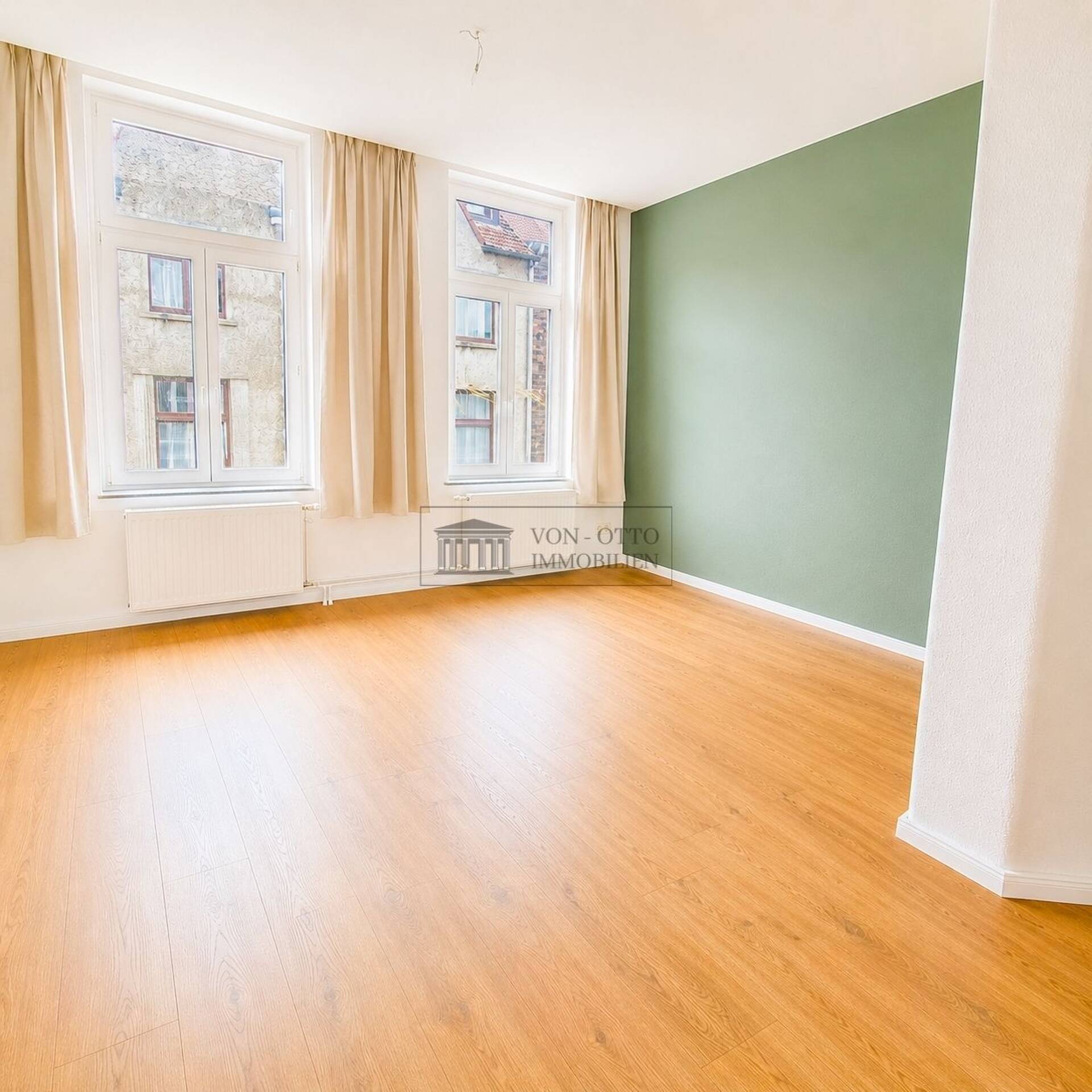 Haus in 27749 Delmenhorst mit 435,05 m² kaufen