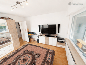TOP! Attraktive, renovierte und gut ausgestattete 3-Zi.-Whg. * TL-Bad / Balkon / Pkw-Stpl. * – 70329 Stuttgart – Vorschaubild 6