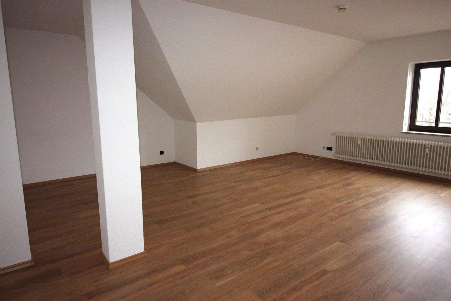 Geräumige 61 m² Eigentumswohnung mit Balkon im Zentrum von Deggendorf