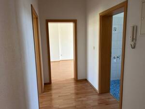 Hell, charmant, bezugsfertig: 2-Zimmer-Wohnung mit Einbauküche und Balkon! – 6110 Halle (Saale) – Vorschaubild 7