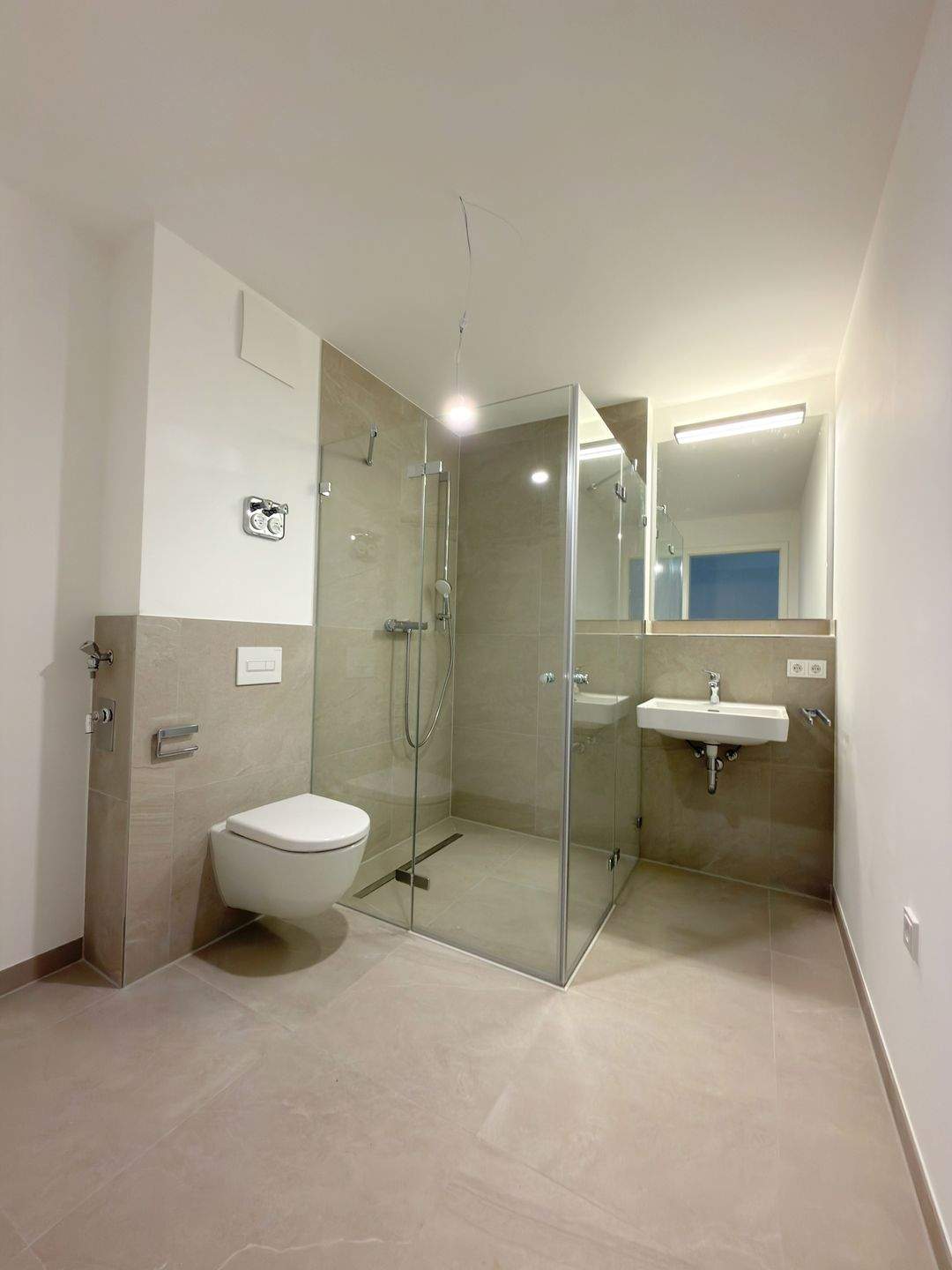 Exklusive 3-Zimmer-Neubauwohnung mit hochwertiger Ausstattung ~ Erstbezug ~ Tiefgarage ~ Aufzug ~ Sofortbezug! – Nürnberg – Vorschaubild 9