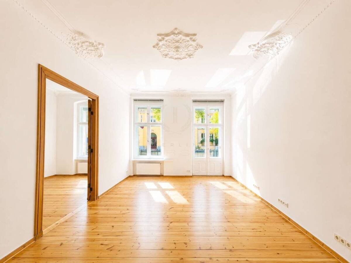 Repräsentative Altbauarchitektur-118m2 auf zwei Ebenen hochwertig modernisiert, sofort bezugsfertig! – 12161 Berlin – Bild 1 von 9