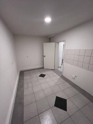 Zentral & saniert: 2-Zimmer-Apartment direkt am Flair Fürth – 90762 Fürth – Vorschaubild 8