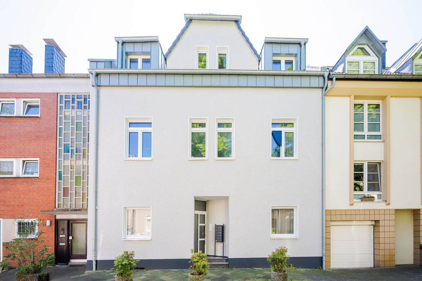 Attraktives, vollvermietetes Mehrfamilienhaus in Düsseldorf-Kaiserswerth