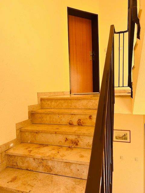 Schöne 2 Zimmer Wohnung im 1.OG mit Balkon – Dresden – Vorschaubild 3