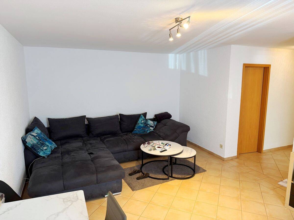 "Top Kapitalanlage: 2,5-Zi.-Wohnung in Stuttgart-Münster" – Stuttgart – Vorschaubild 2
