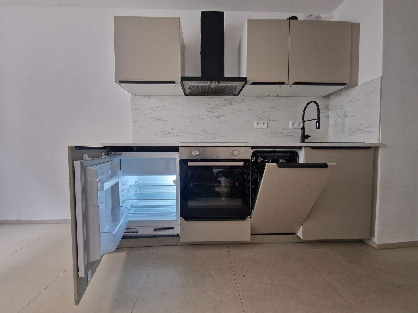 1 Raum Apartment mit EBK – Leipzig – Vorschaubild 4