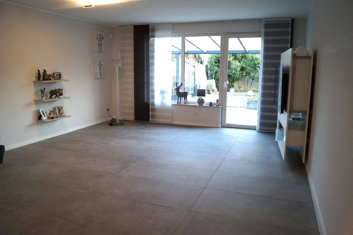Sanierte Doppelhaushälfte mit Photovoltaik, Garten, Garage und Stellplatz – Ratingen – Bild 1 von 6