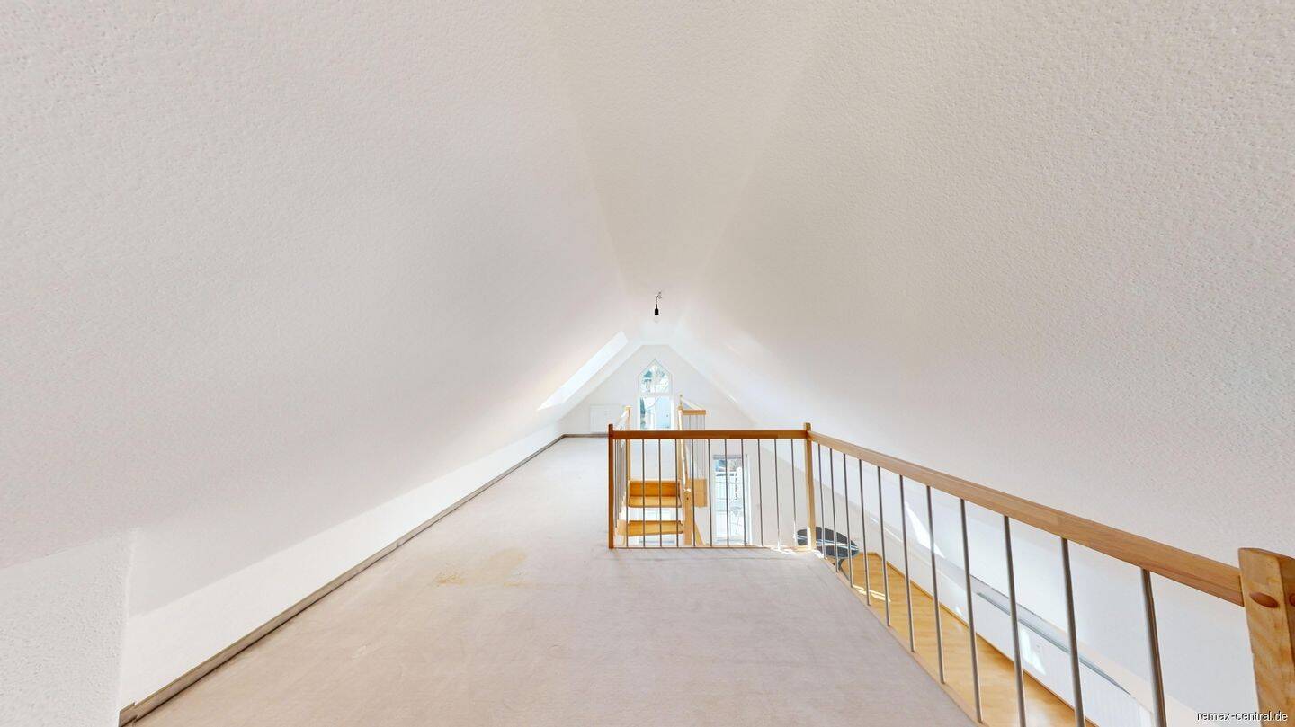 RE/MAX - Exklusive 2-Zimmer-DG-Galerie-Whg mit Terrasse in München! – München – Vorschaubild 5