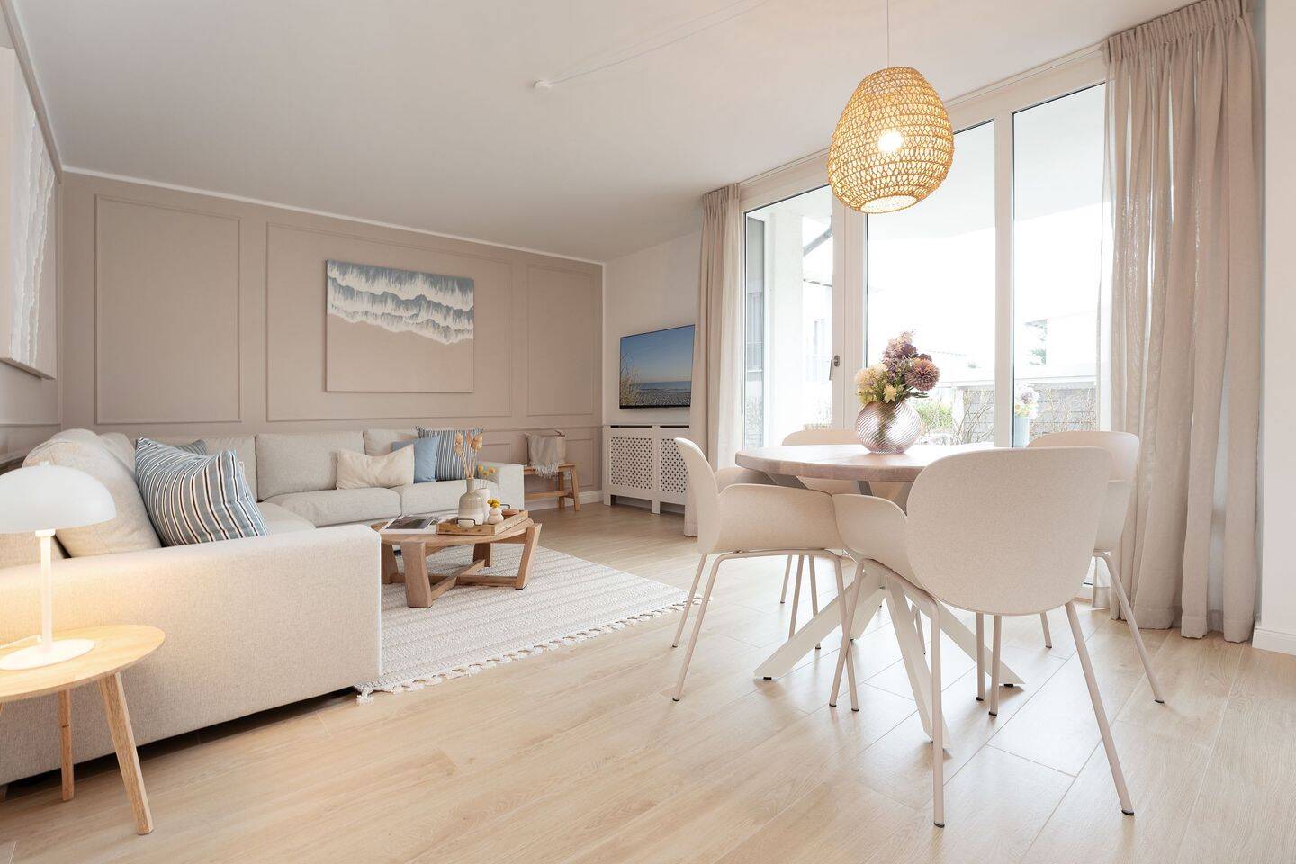 Travemünde-Priwall: Stilvolle Ferienwohnung mit großer Terrasse in Strandnähe