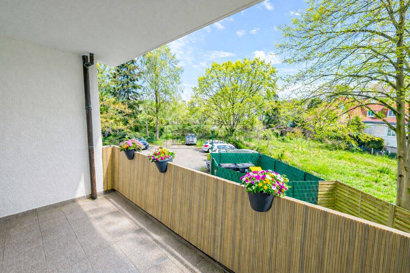 Einziehen oder investieren - gepflegte Wohnung mit Balkon – Berlin – Vorschaubild 2