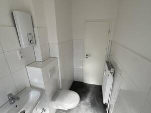 Große Wohnküche mit 2-Zimmer in Duisburg Mittelmeiderich – 47138 Duisburg – Vorschaubild 4